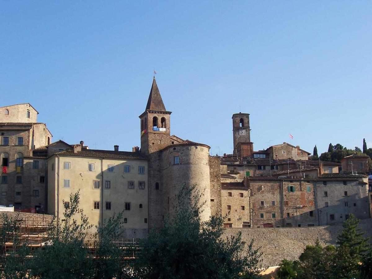 Appartamenti Con Cucina Nelle Colline Toscane Ангиари Екстериор снимка