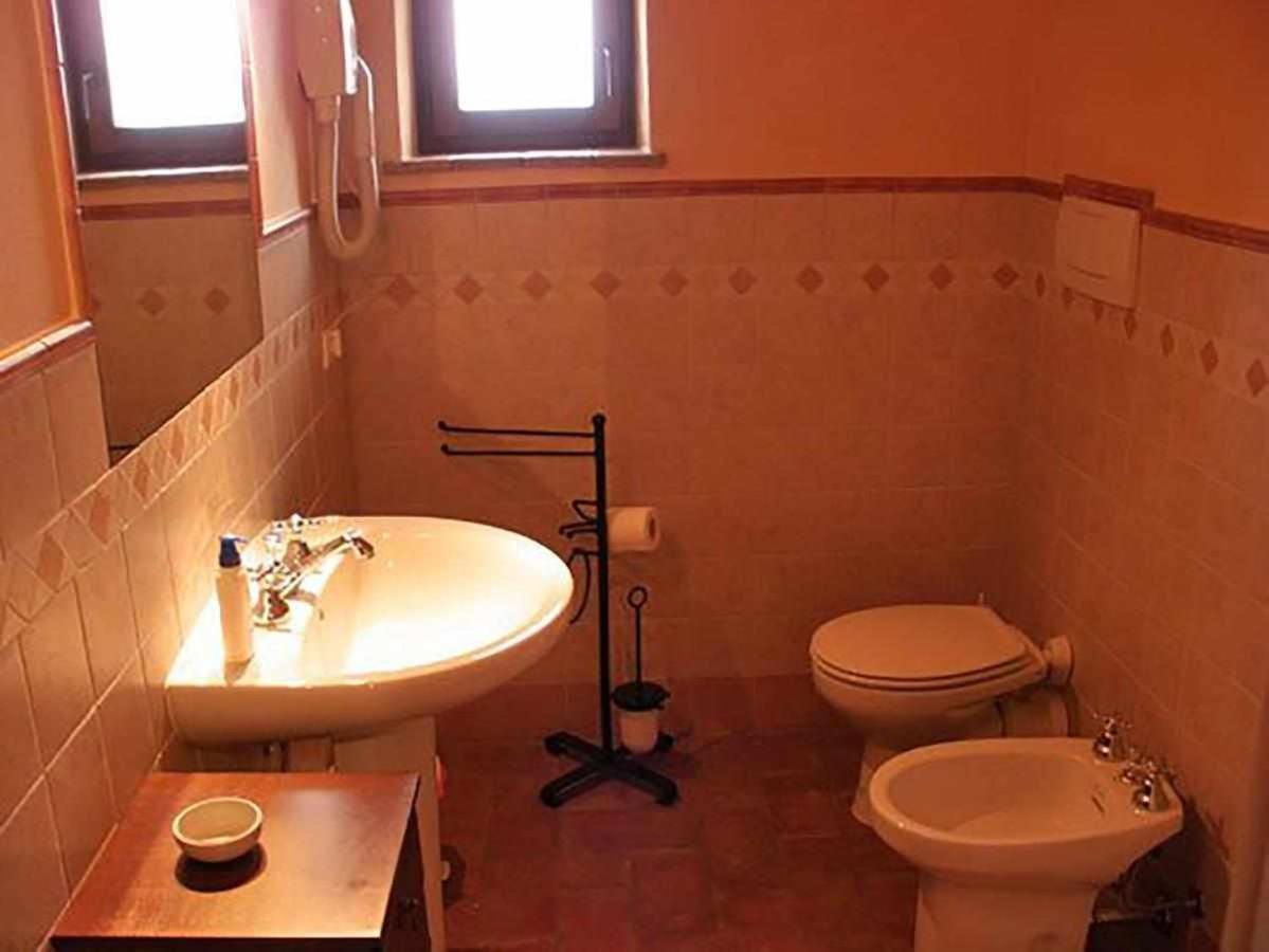 Appartamenti Con Cucina Nelle Colline Toscane Ангиари Екстериор снимка